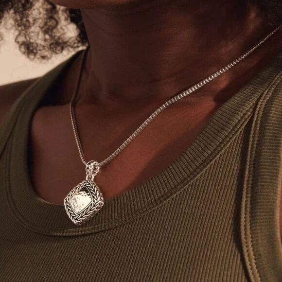 John Hardy Jewelry - JOHN HARDY Classic Chain Sterling Silver Palu Hammered Pendant Necklace